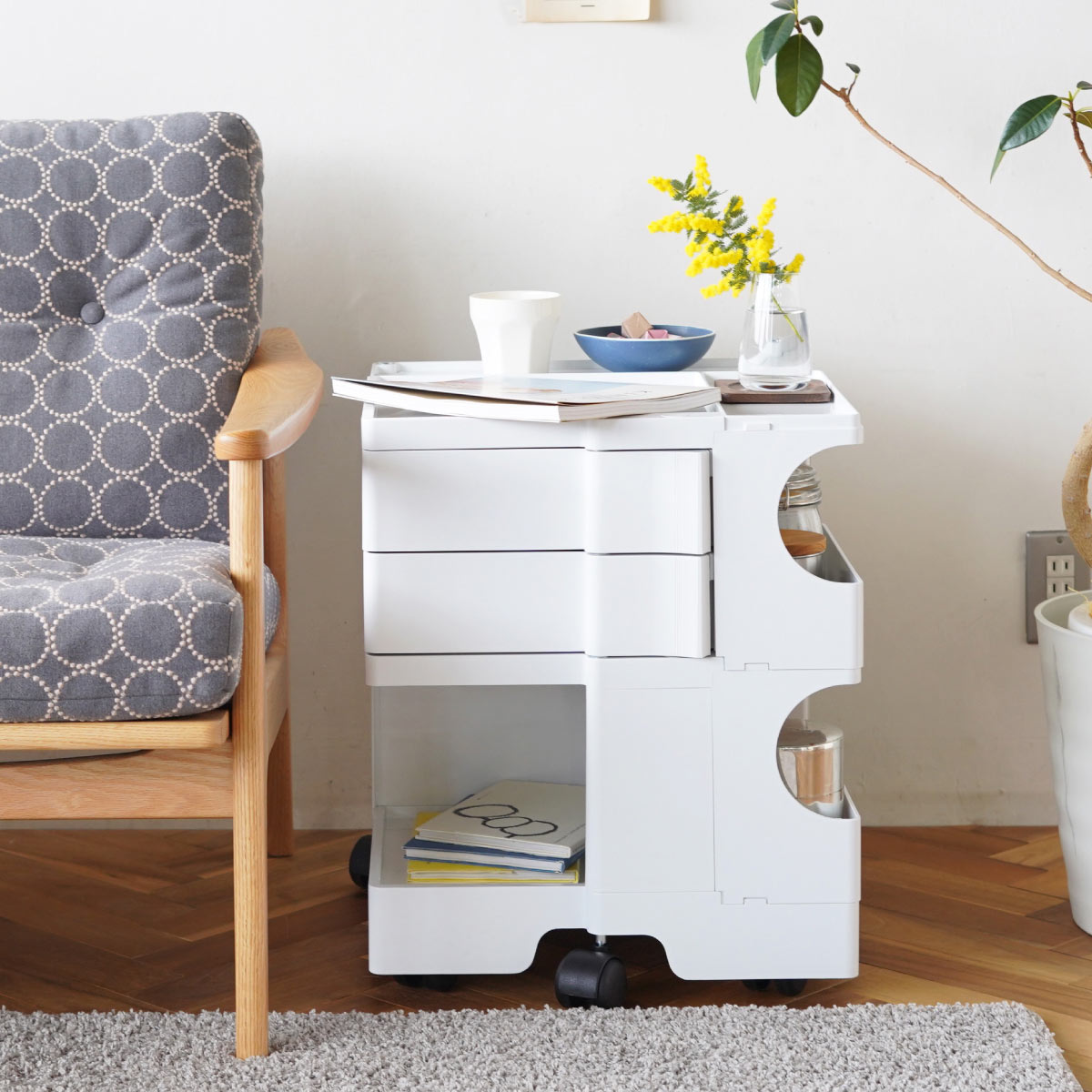 楽天市場】【在庫あり・正規品2年保証】全2色 ボビーワゴン 2段2トレイ