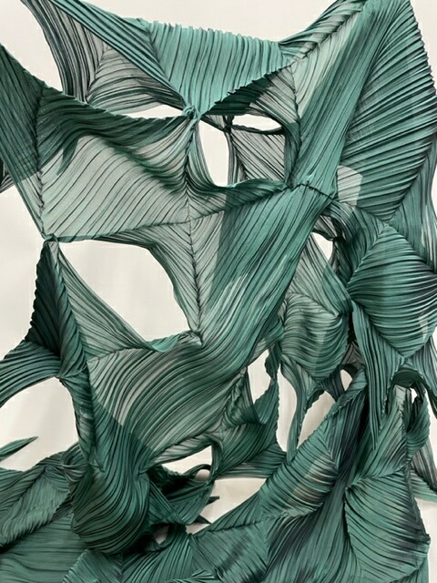 楽天市場】【ISSEY MIYAKE FETE】イッセイミヤケ・フェットプリーツ