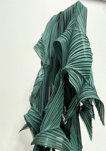 楽天市場】【ISSEY MIYAKE FETE】イッセイミヤケ・フェットプリーツ