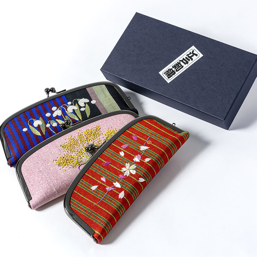 楽天市場】江上工房 刺繍 ハンドメイド 和装 がま口型 メガネ入れ