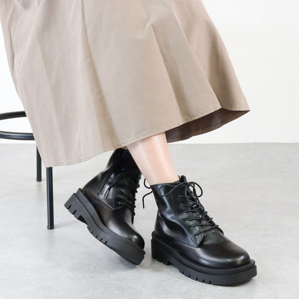 楽天市場】ショートブーツ レディース 厚底 黒 5cmヒール 軽量 サイド