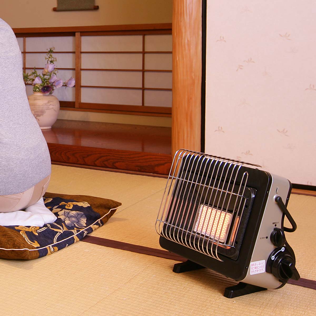 楽天市場】イワタニ カセットガスストーブ ポータブル マイ暖 CB-CGS