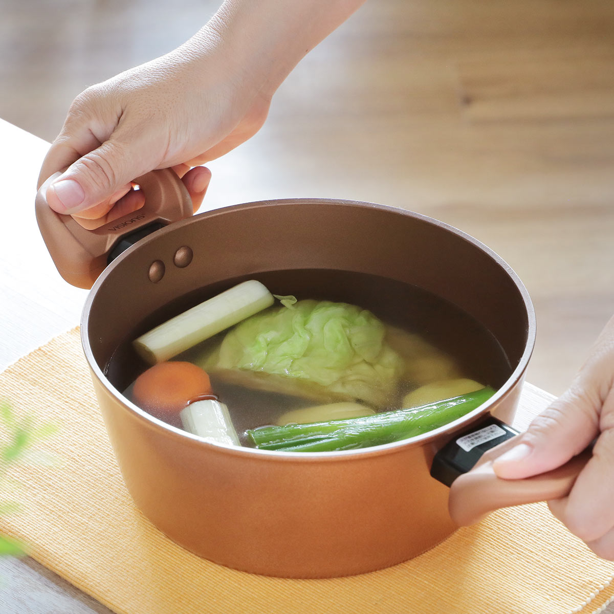 楽天市場】両手鍋 24cm IH対応 VISIONS GOLD Coating シチューポット