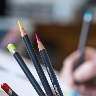 楽天市場】ダーウェント 色鉛筆 プロカラー 2302508 72色セット メタル