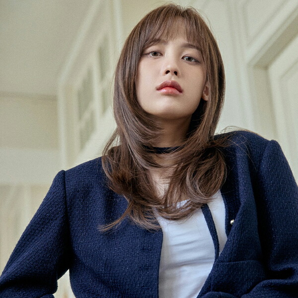 楽天市場】総手植えフルウィッグ)レイヤードパーマ エミリン（モースト