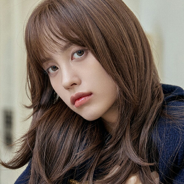 楽天市場】総手植えフルウィッグ)レイヤードパーマ エミリン（モースト