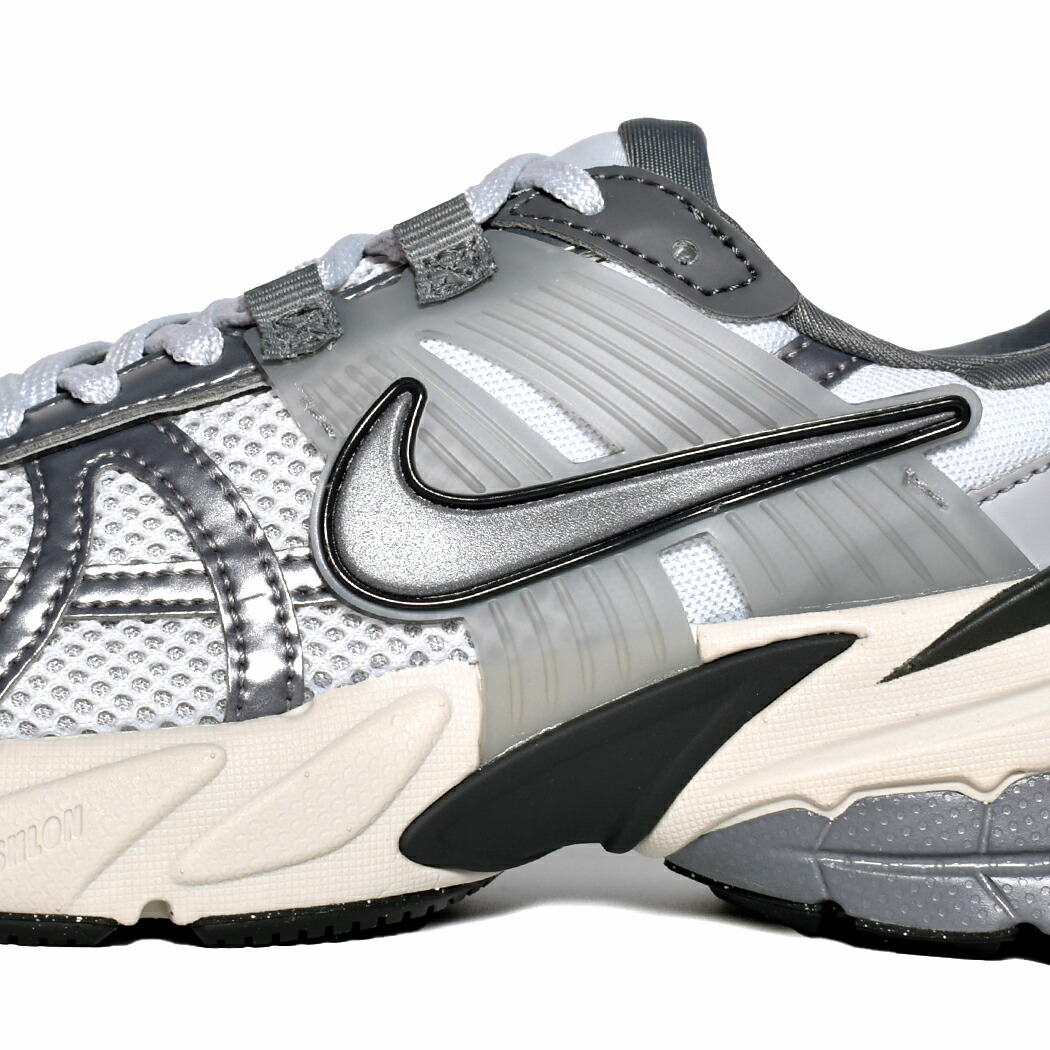 楽天市場】【最大5000円OFFクーポン配布中！！】NIKE W V2K RUN 