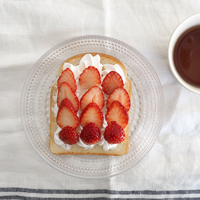 楽天市場】イッタラ カステヘルミ プレート 17cm クリア / iittala