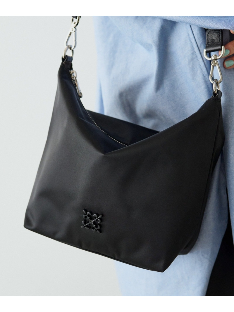 楽天市場】クラウズナイロンシンプルショルダーバッグ russet ラシット