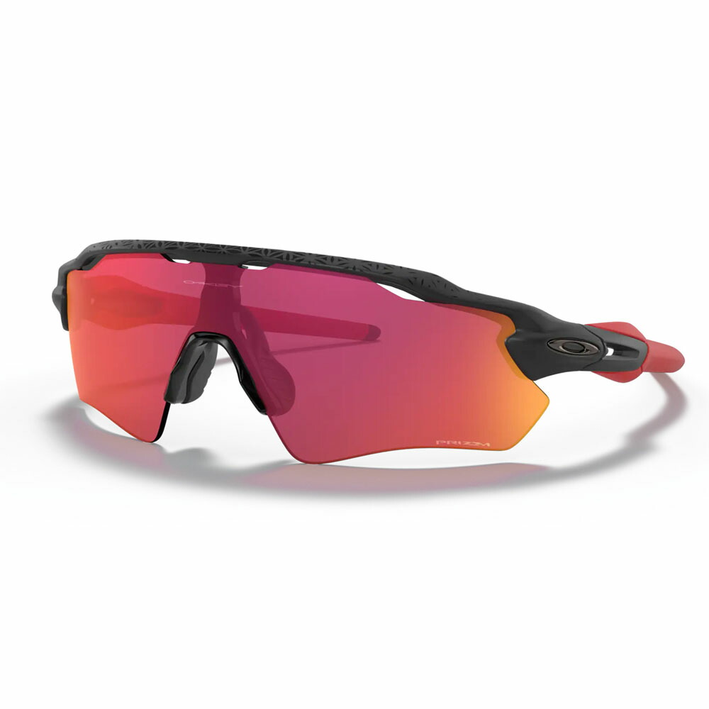 oakley-210721-1.jpg