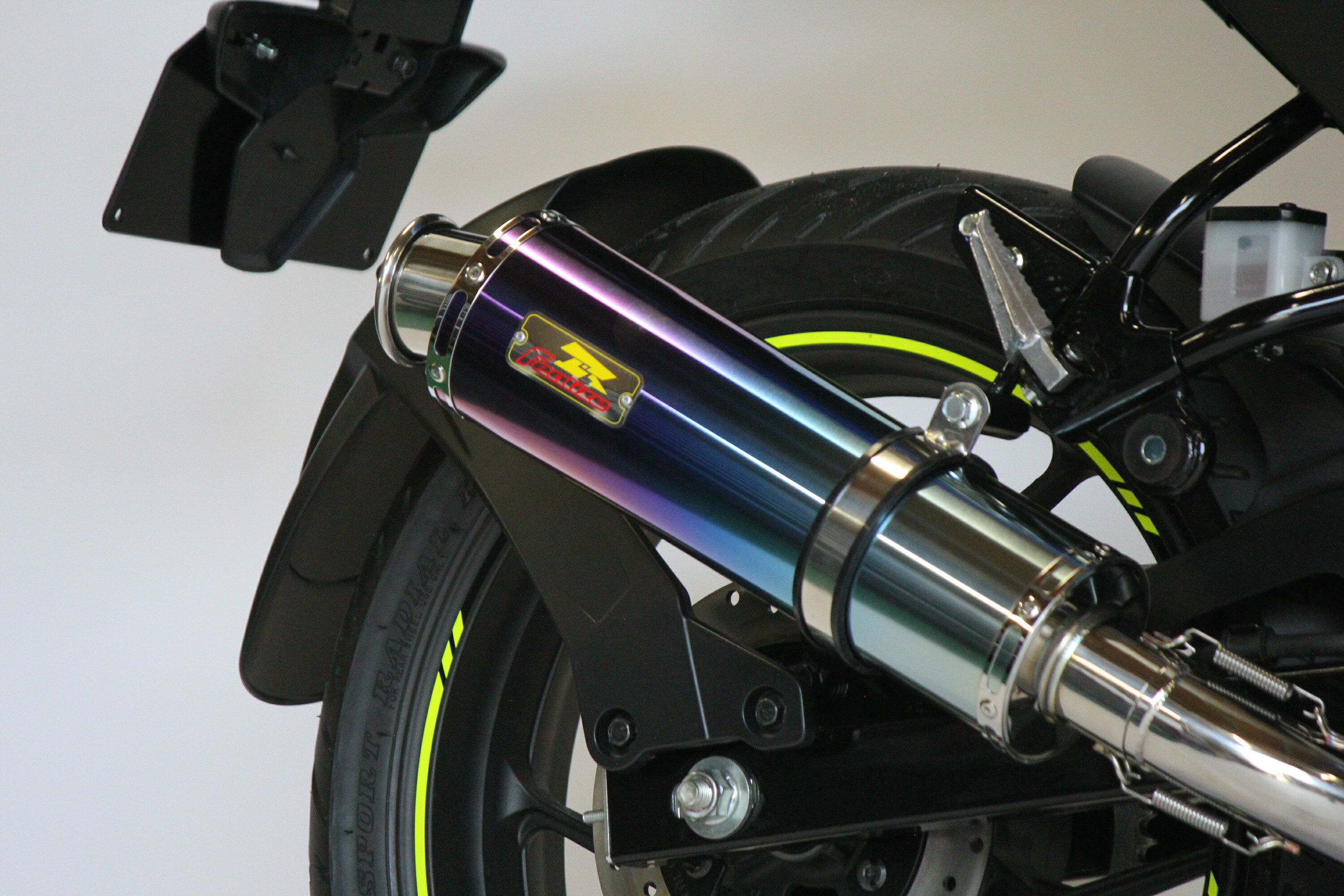 楽天市場】【最新モデル対応】 Realize ジクサー150 バイクマフラー