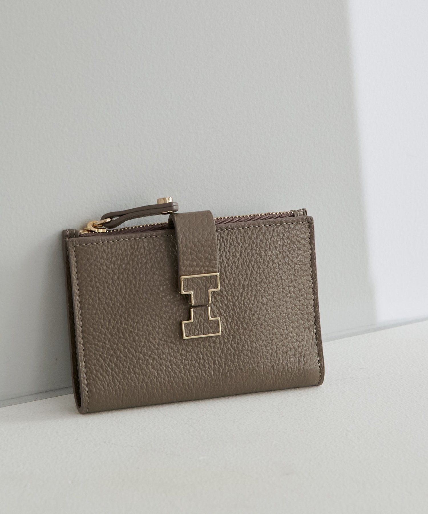 IACUCCI｜アバ ハーフウォレット CERVO | Rakuten Fashion(楽天