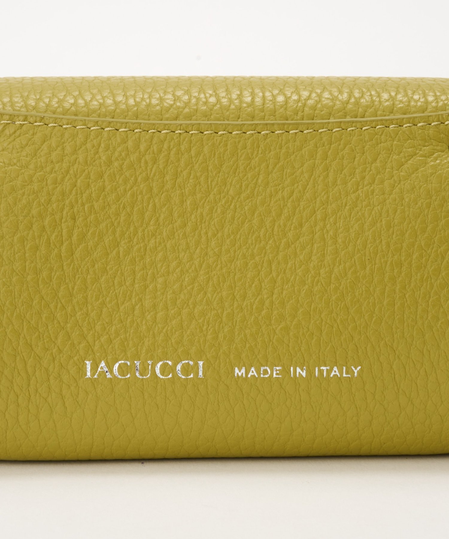 IACUCCI｜【バイカラーが登場!】アバ ウォレット CERVO | Rakuten