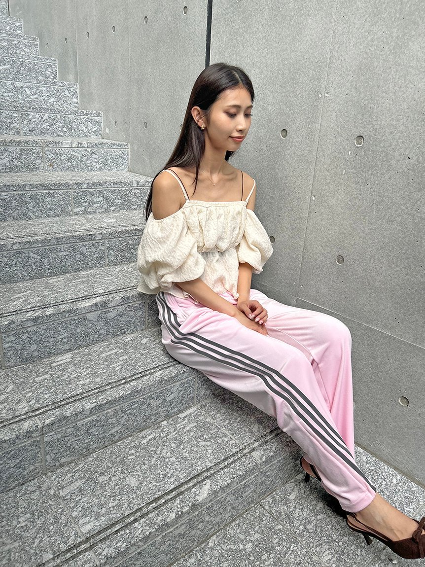 SNIDEL｜【adidas Originals】FB TP VELOUR/ファイヤーバードトラック