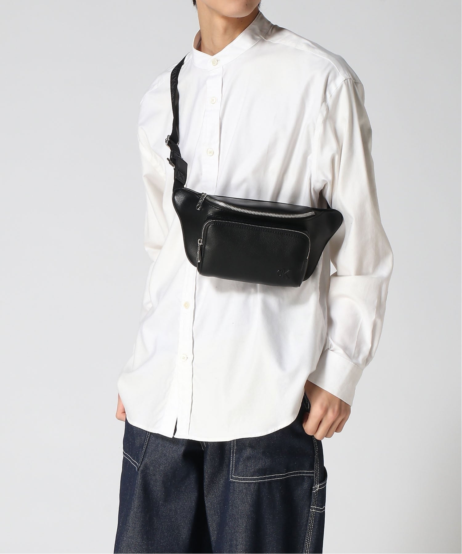 Calvin Klein｜(M)【公式ショップ】 カルバンクライン クロスボディ
