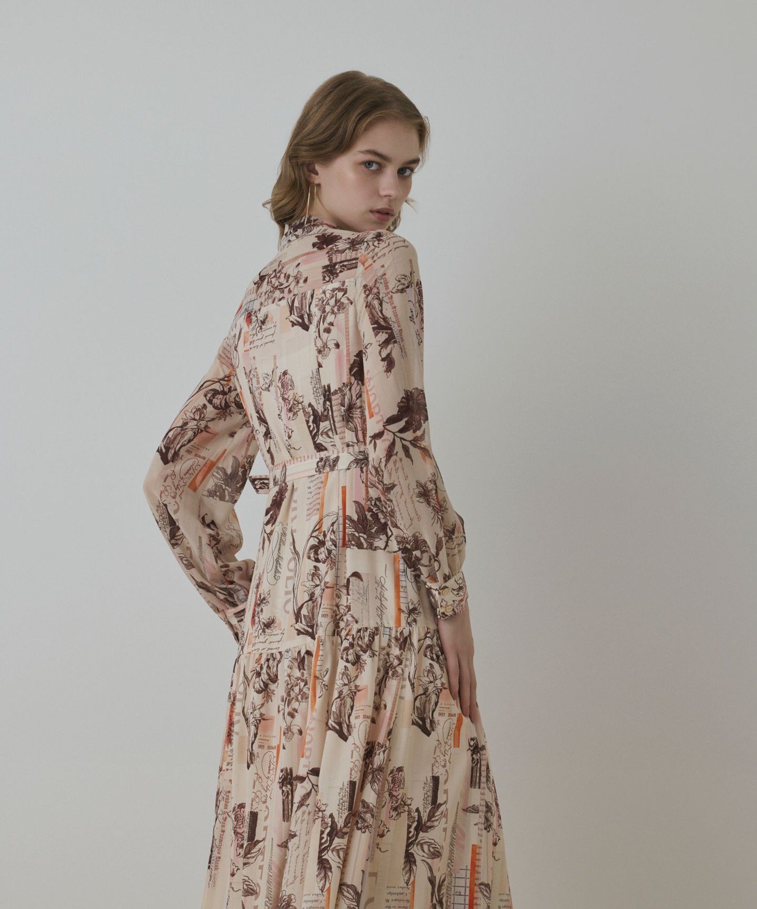 GRACE CONTINENTAL｜ロゴフラワープリントボウタイワンピース