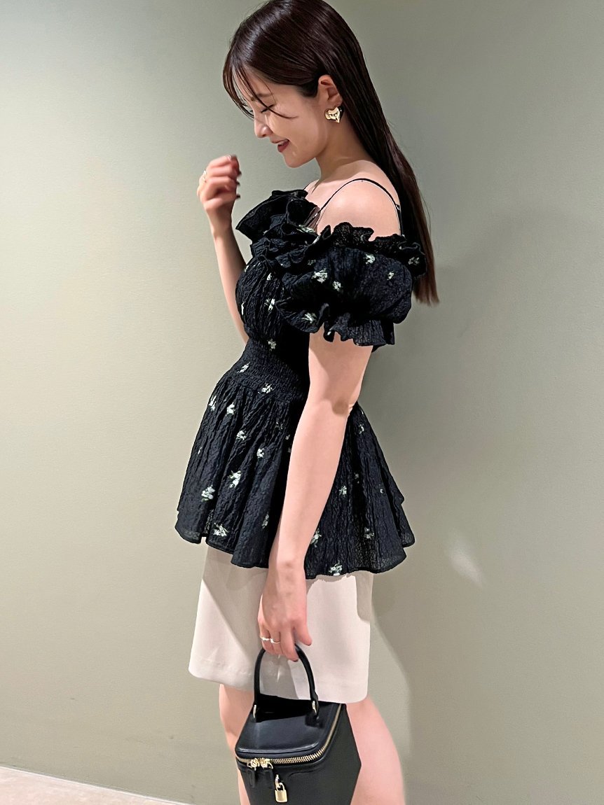 SNIDEL｜オフショルフリルブラウス | Rakuten Fashion(楽天