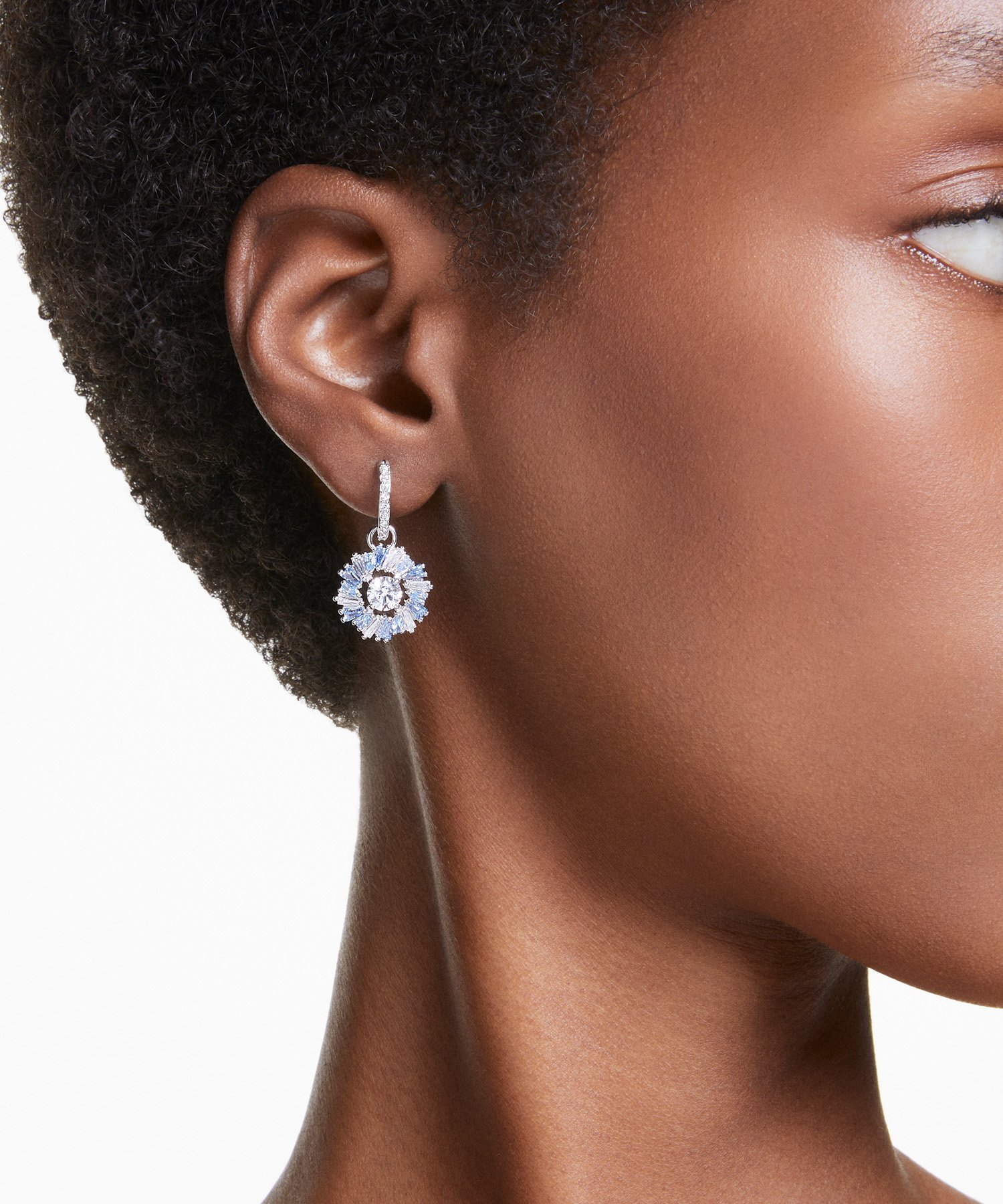 SWAROVSKI｜【公式】【スワロフスキー】Idyllia ドロップピアス