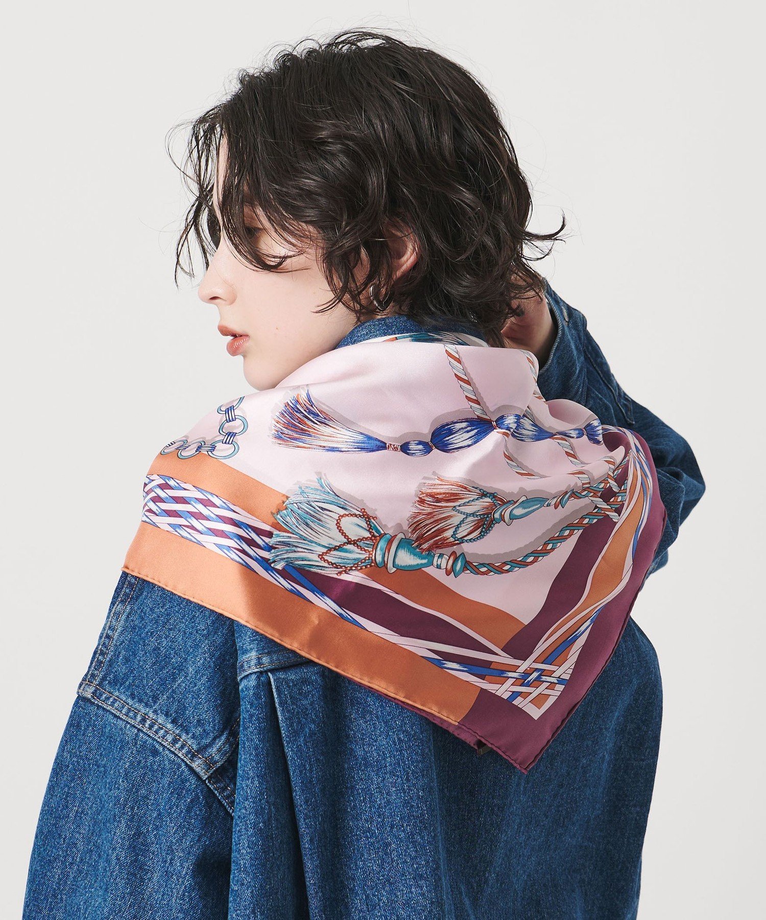 ＜manipuri＞C/SI スカーフ 25SS manipuri:25SS スカーフ 65×65｜ SHIPS 公式サイト