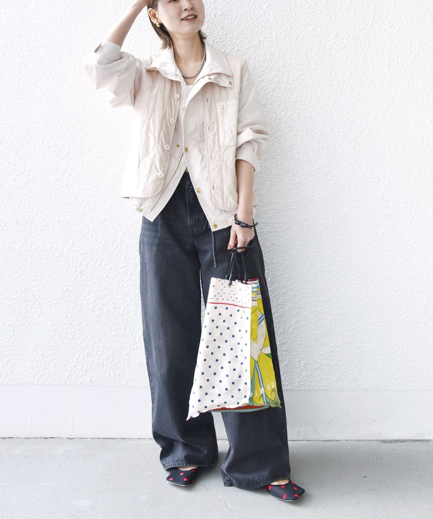 MHL コットンナイロン　中綿ベスト MHL.（エムエイチエル）の「LIGHTWEIGHT COTTON NYLON（ダウンベスト