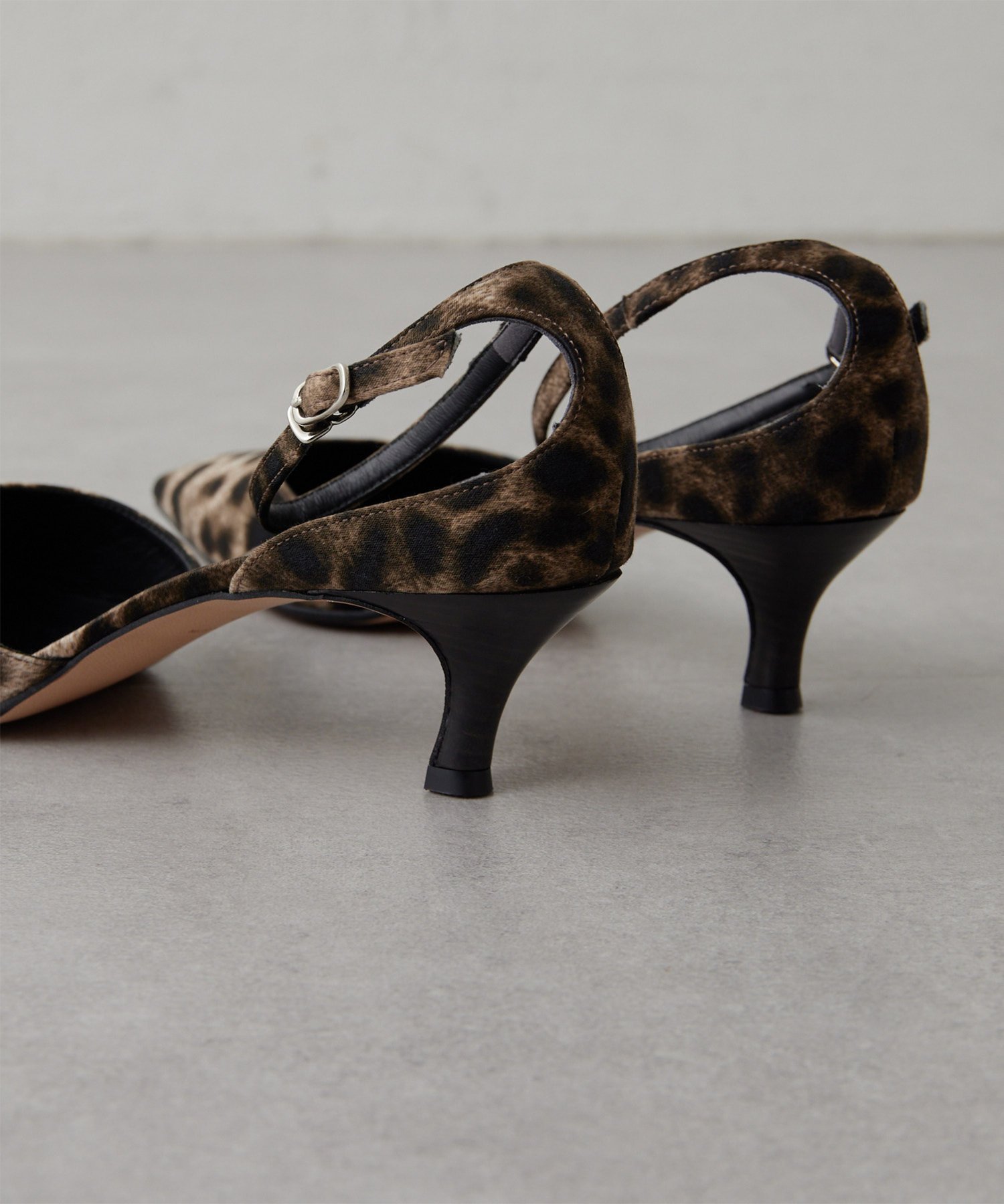 Whim Gazette｜【Hoaw.】レオパードポインテッドパンプス | Rakuten