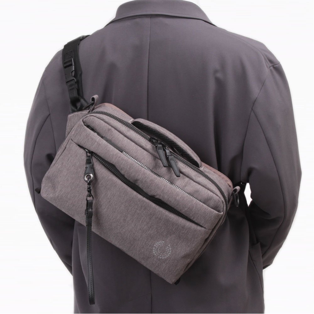 Felisi｜【Felisi/フェリージ】ナイロン ボディバッグ 迷彩 カモフラ