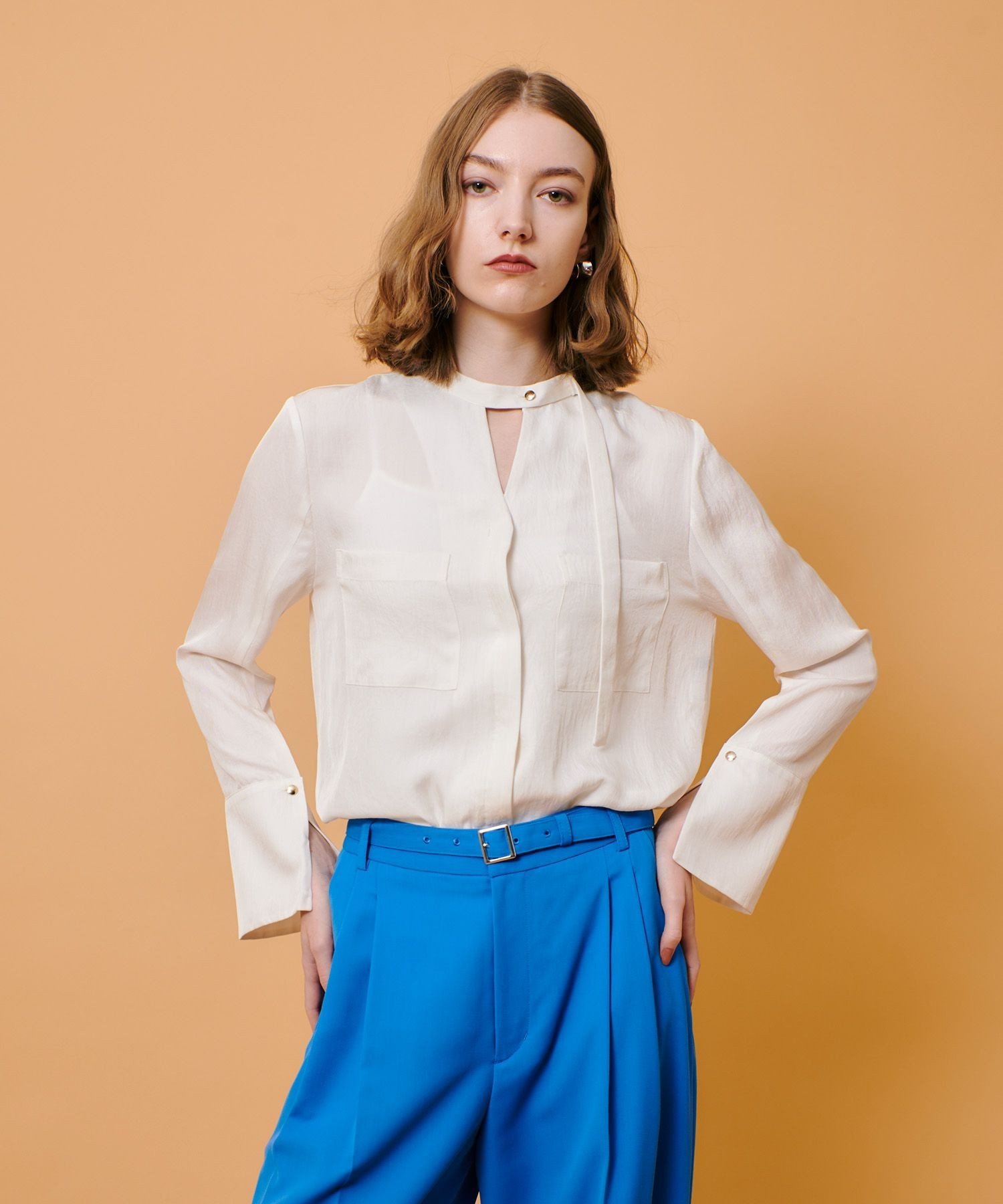 allureville｜フリュイドオーバーラップブラウス | Rakuten Fashion