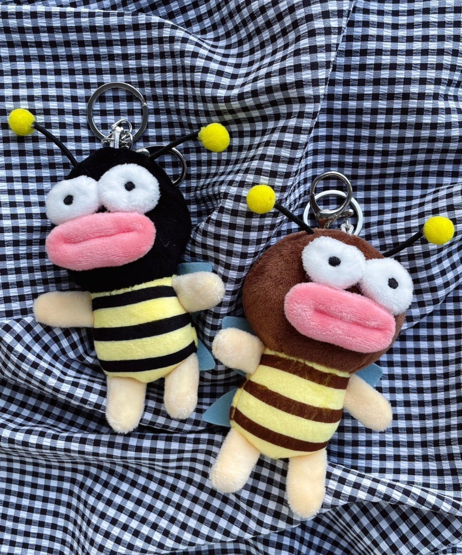 WEGO｜スリムたらこみつばちぬいぐるみキーホルダー | Rakuten Fashion