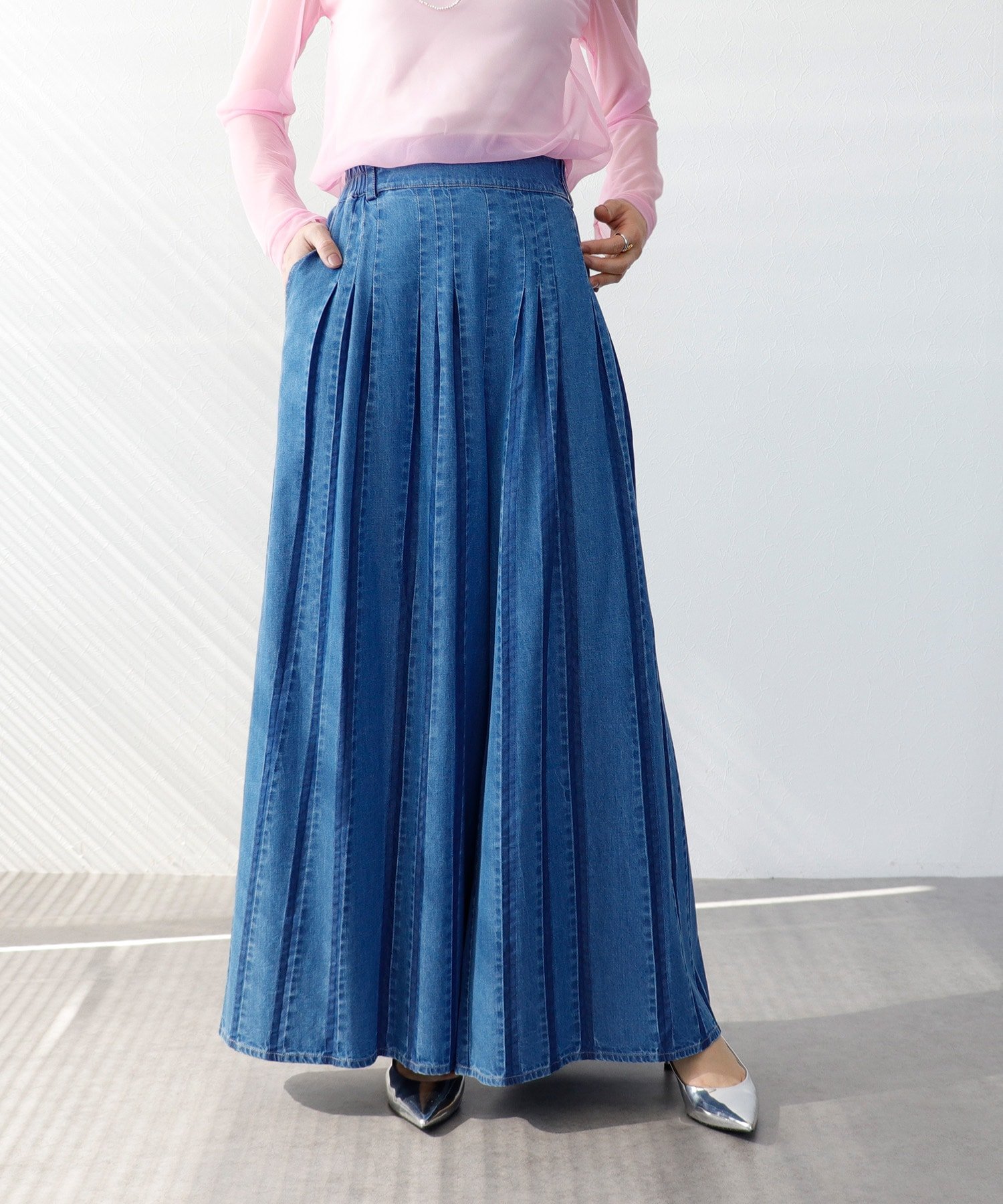 Three Four Time(スリーフォータイム)のジーンズ・デニムパンツ