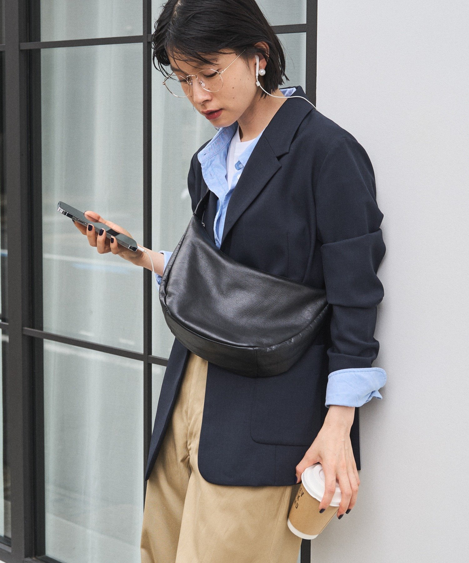 russet｜【20%ポイントバック】ソフトレザーラウンドショルダーバッグ