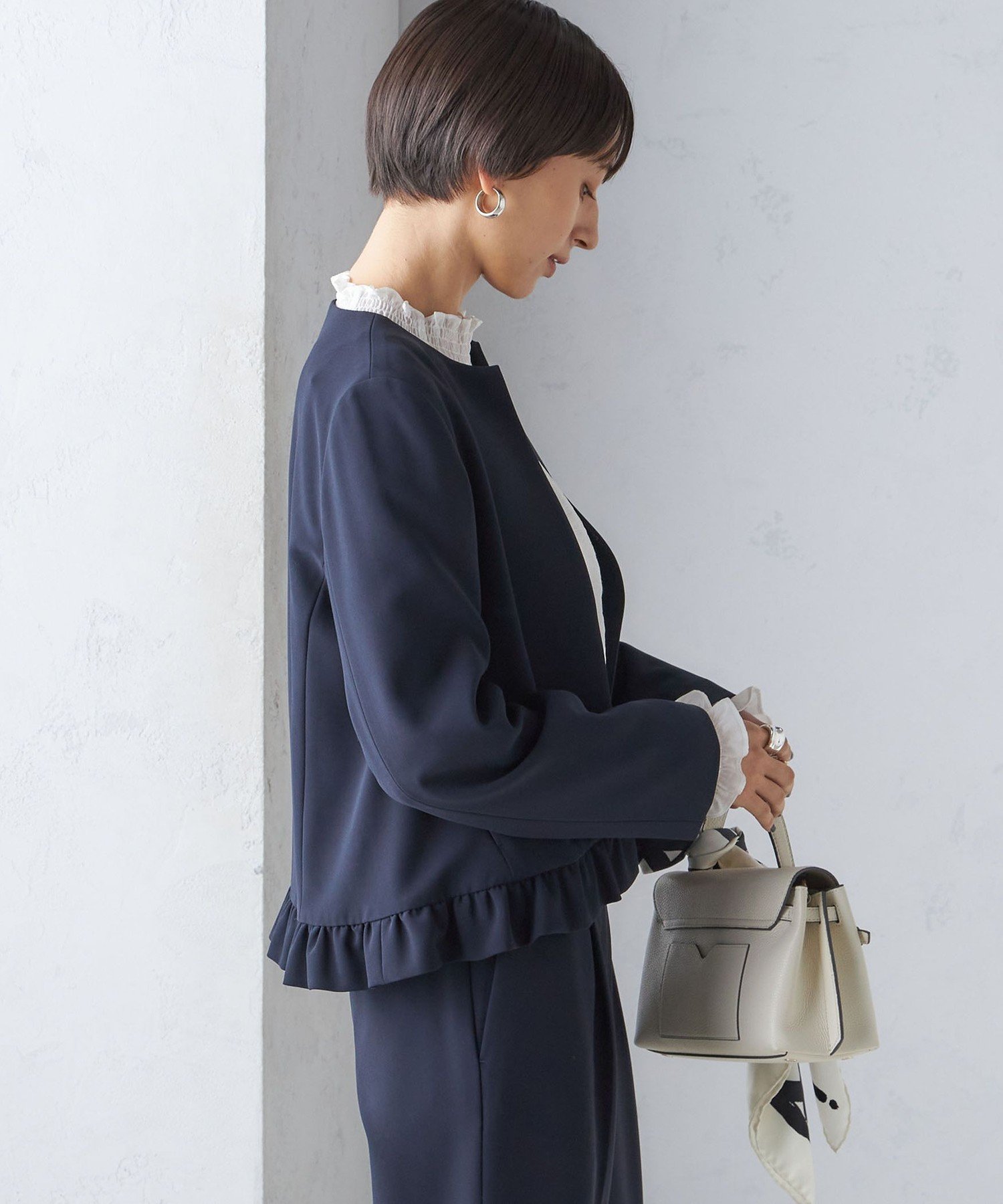 アドーア　ジョーゼット　裾フリル　ジャケット　ADOR アドーア ジョーゼット 裾フリル ジャケット ADOR - メルカリ