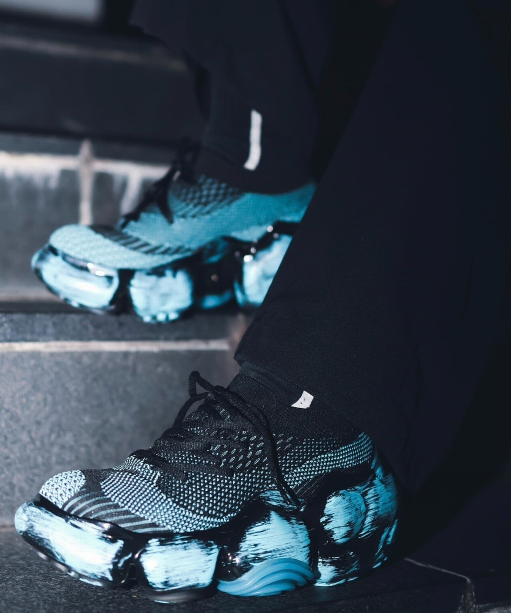 ROYAL FLASH｜grounds/グラウンズ/別注 MOOPIE CRAFT PAINT BLACK