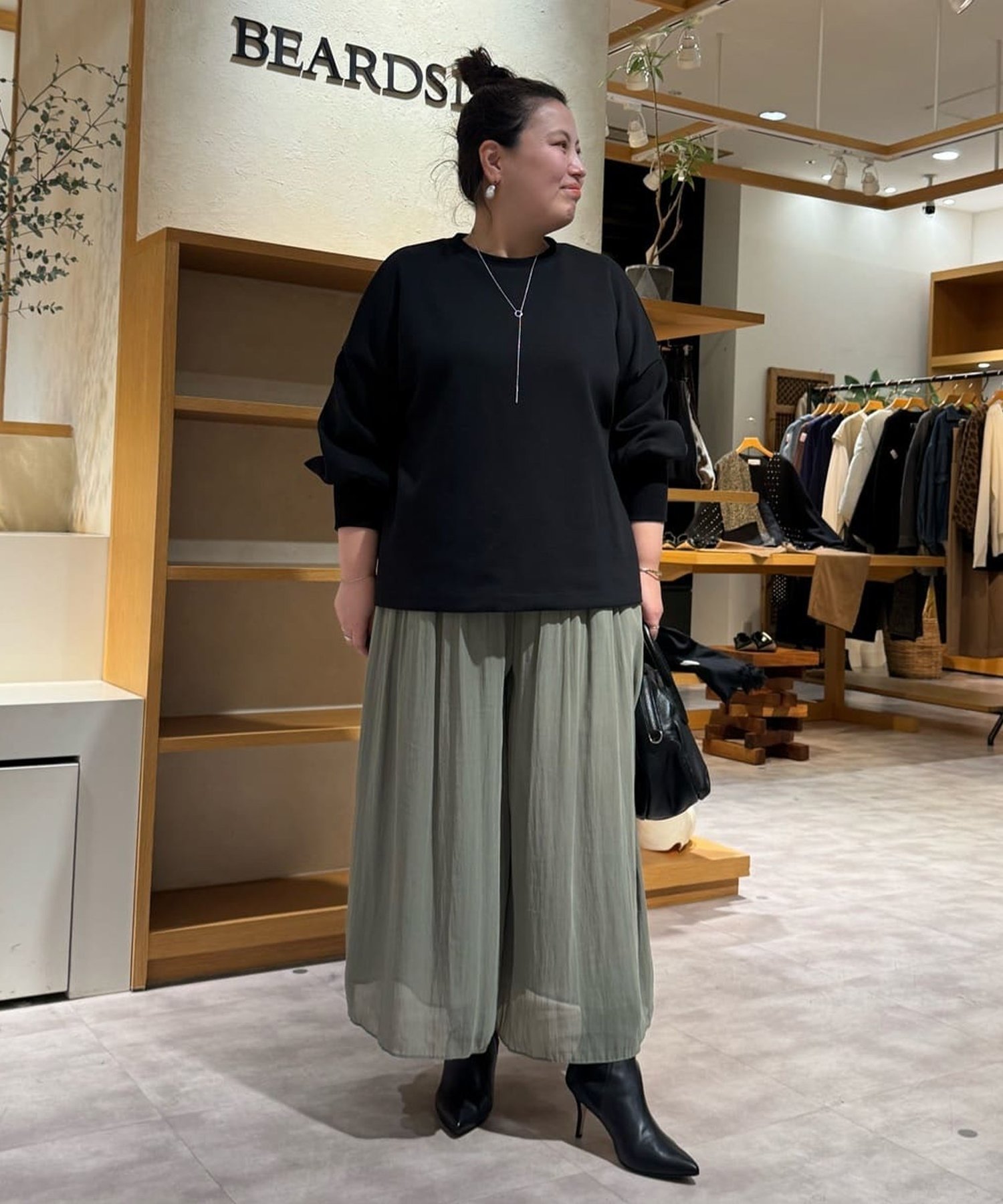 BEARDSLEY｜ダンボールパフトレーナー | Rakuten Fashion(楽天