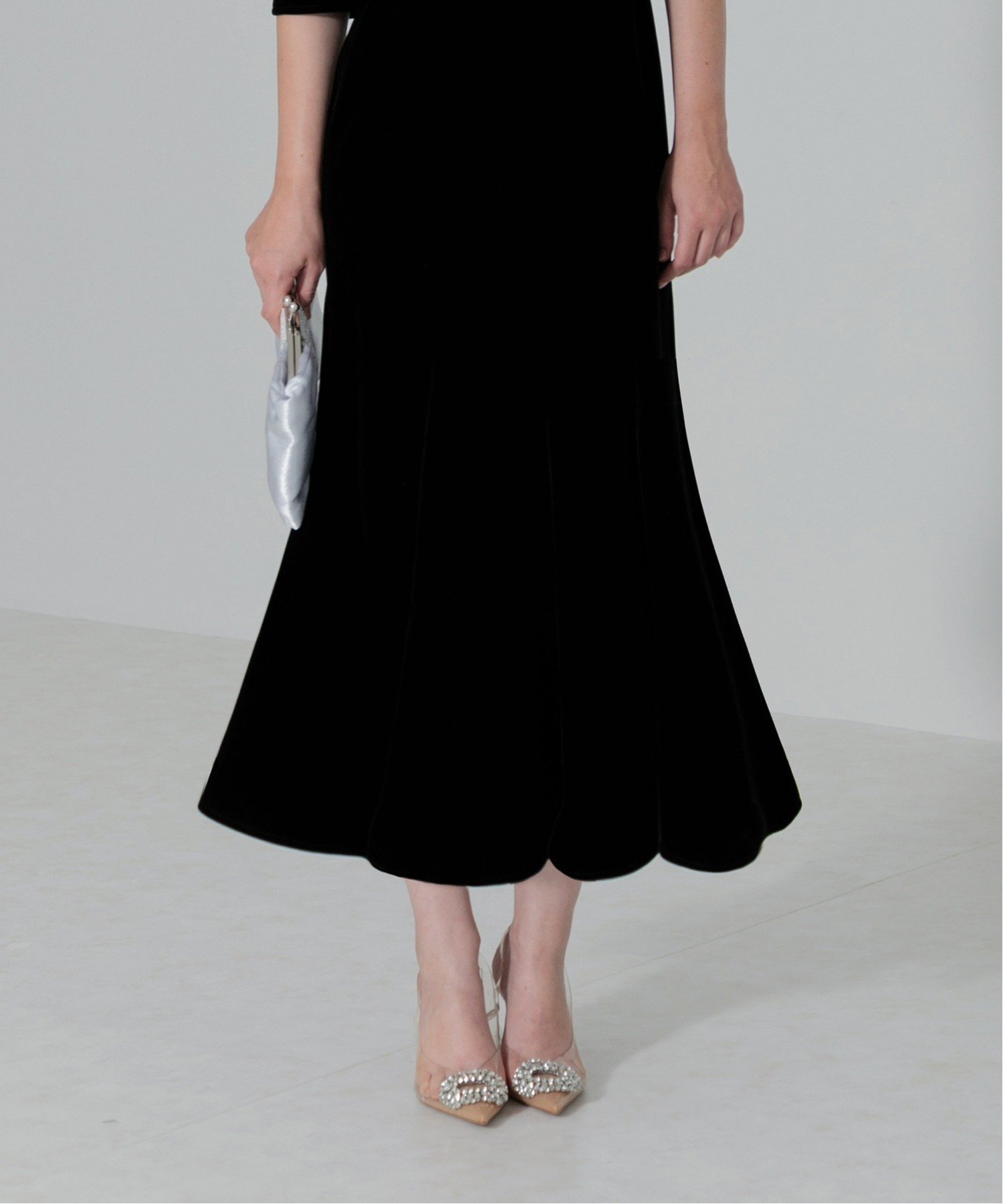 Leja｜LEJA/配色アシンメトリービッグカラーベロアマーメイド