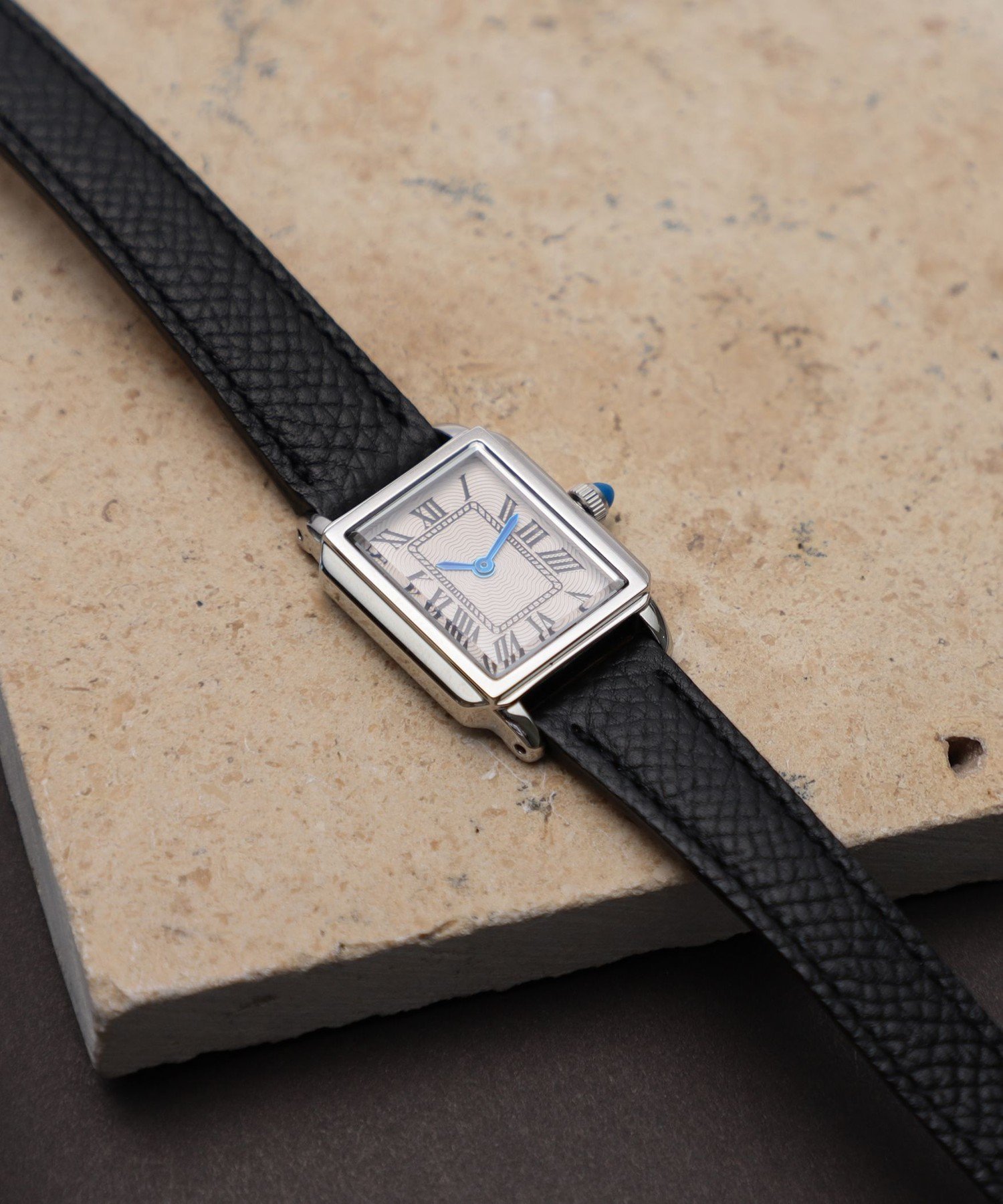 Demi-Luxe BEAMS｜【ロングセラー】Dバックル レザーウォッチ 25AW