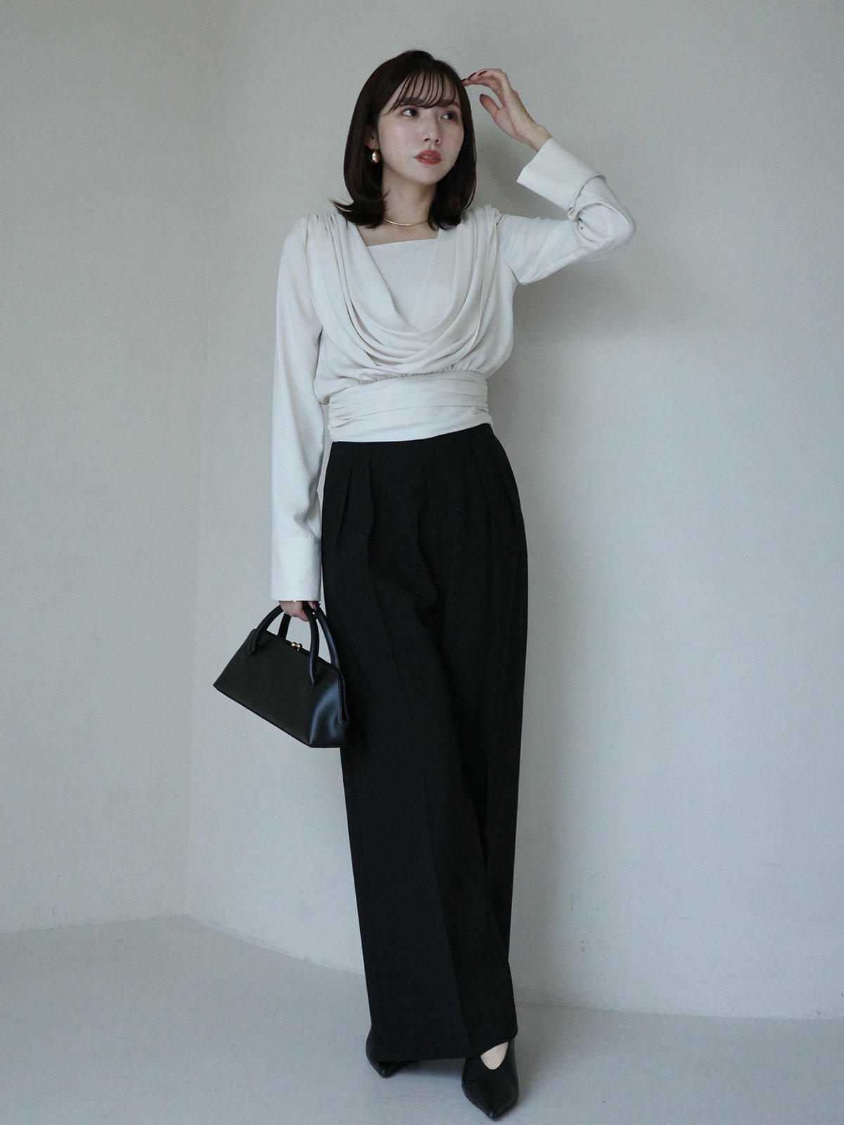 anuans｜パウダーサテンドレープトップス | Rakuten Fashion(楽天