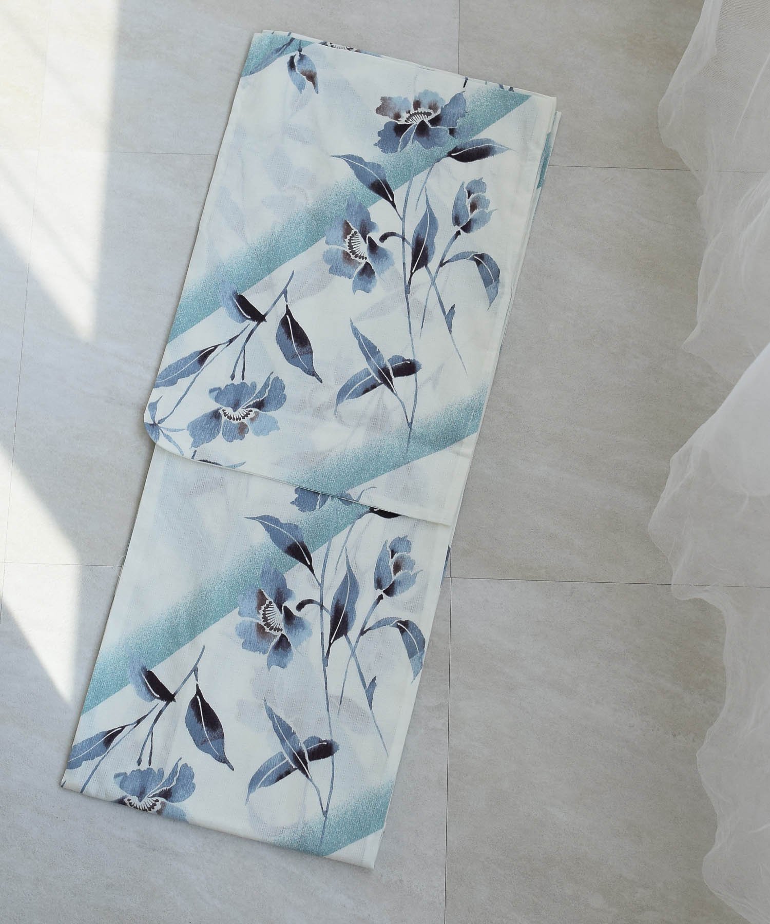 utatane｜utatane 高級変わり織 浴衣3点セット 淡いミントの霧ぼかし花