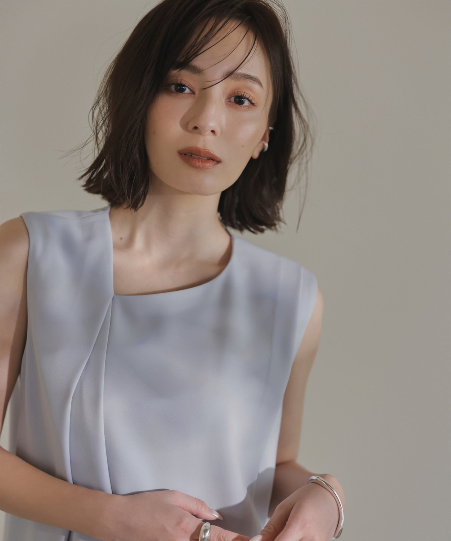 anuans｜ダブルサテンラップブラウス | Rakuten Fashion(楽天