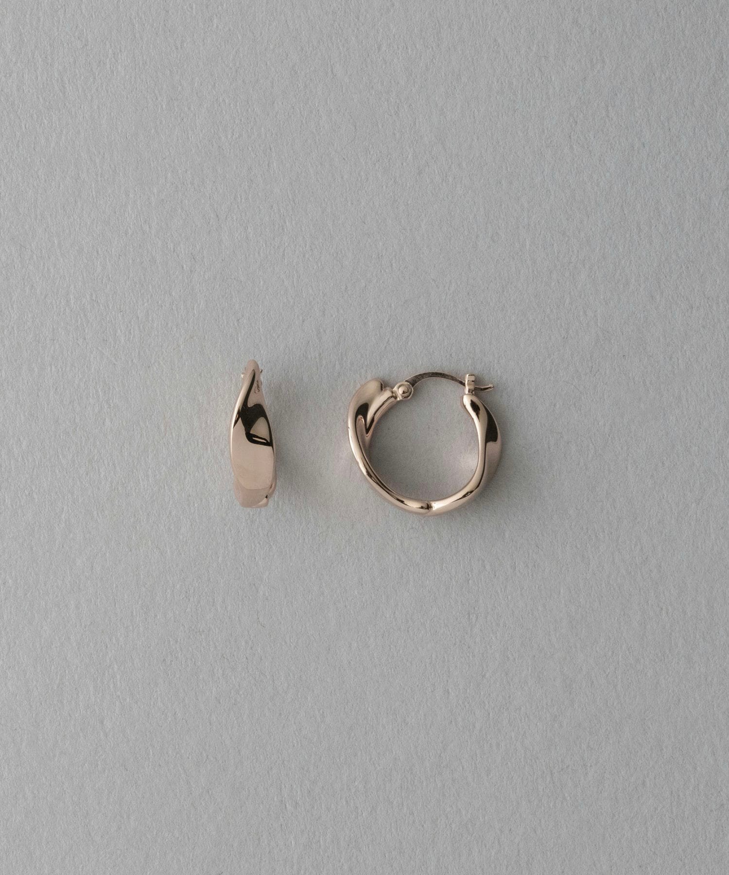 ete｜K10YG ツイスト フープ ピアス | Rakuten Fashion(楽天