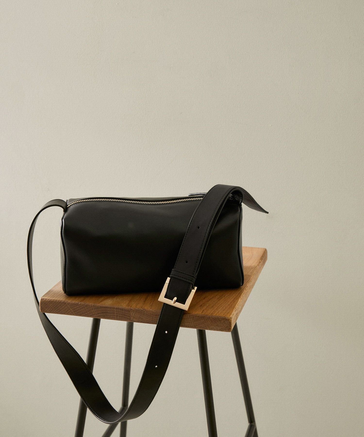 SALON adam et rope'｜レザーボックスショルダーバッグ | Rakuten