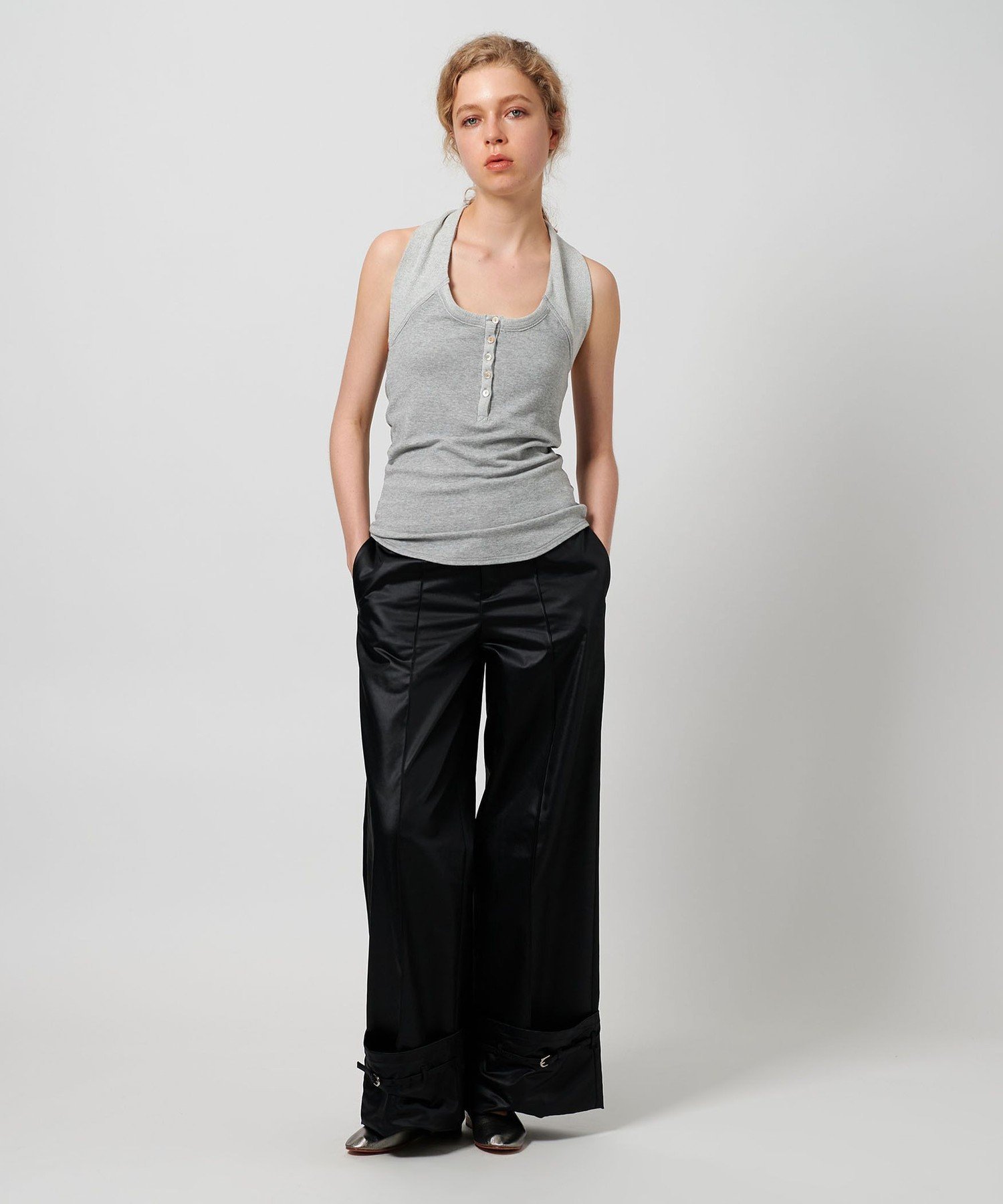 ＜ATTISESSION＞ウラケ ホルターネック トップス BEAUTY&YOUTH UNITED ARROWS｜<ATTISESSION>ウラケ ホルターネック