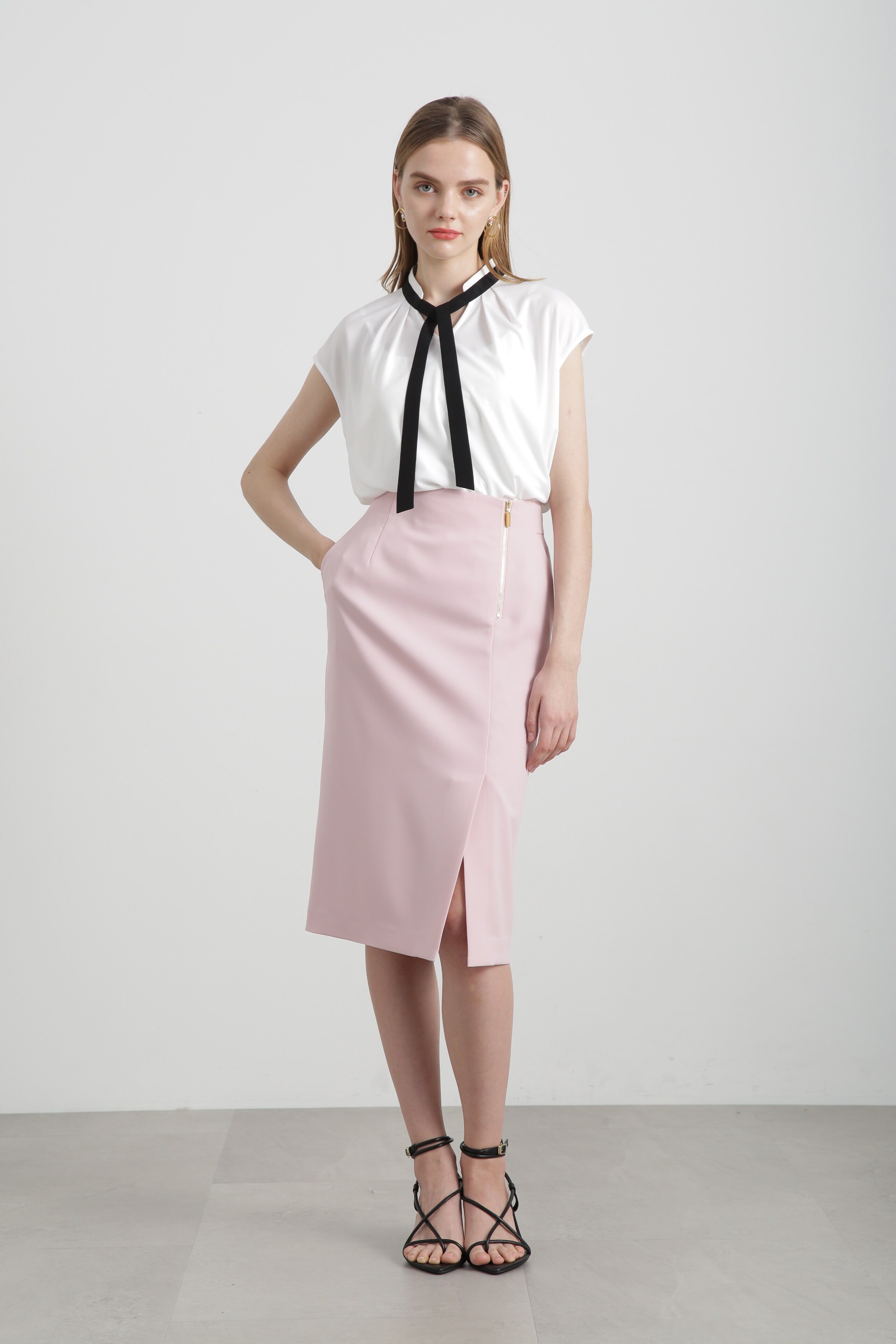 PINKY&DIANNE｜◇バイカラーボウタイカットソー | Rakuten Fashion