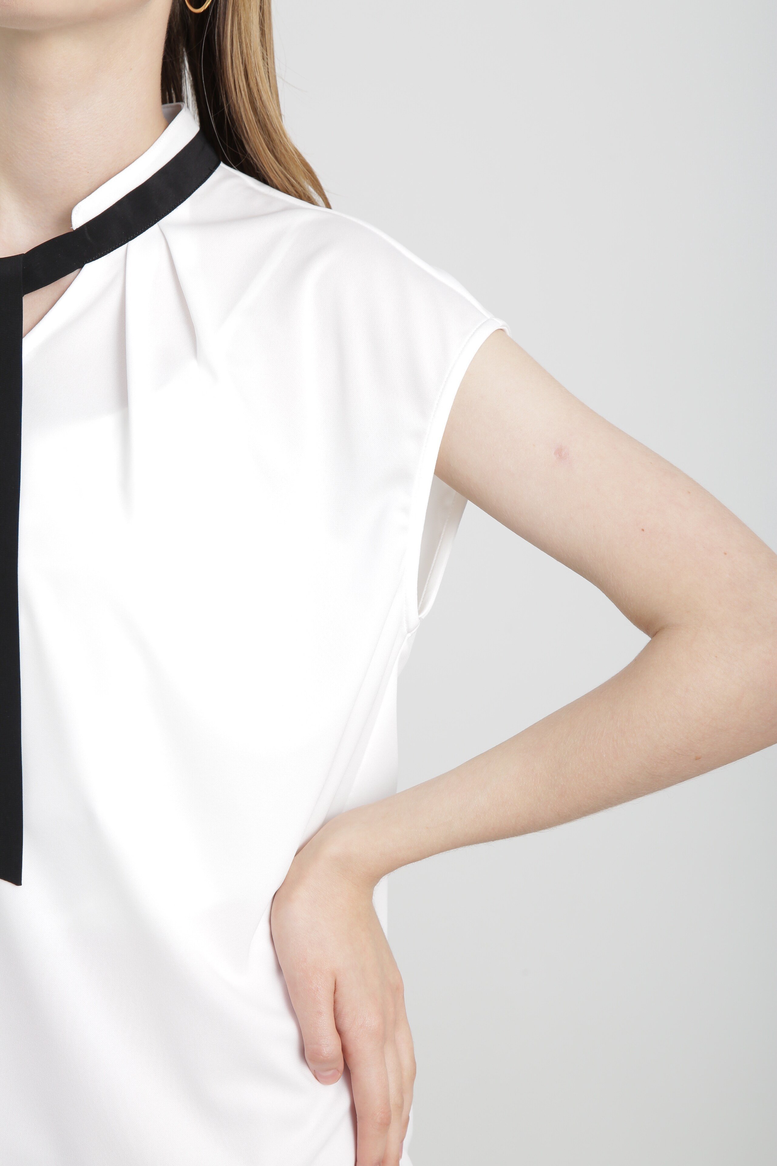 PINKY&DIANNE｜◇バイカラーボウタイカットソー | Rakuten Fashion