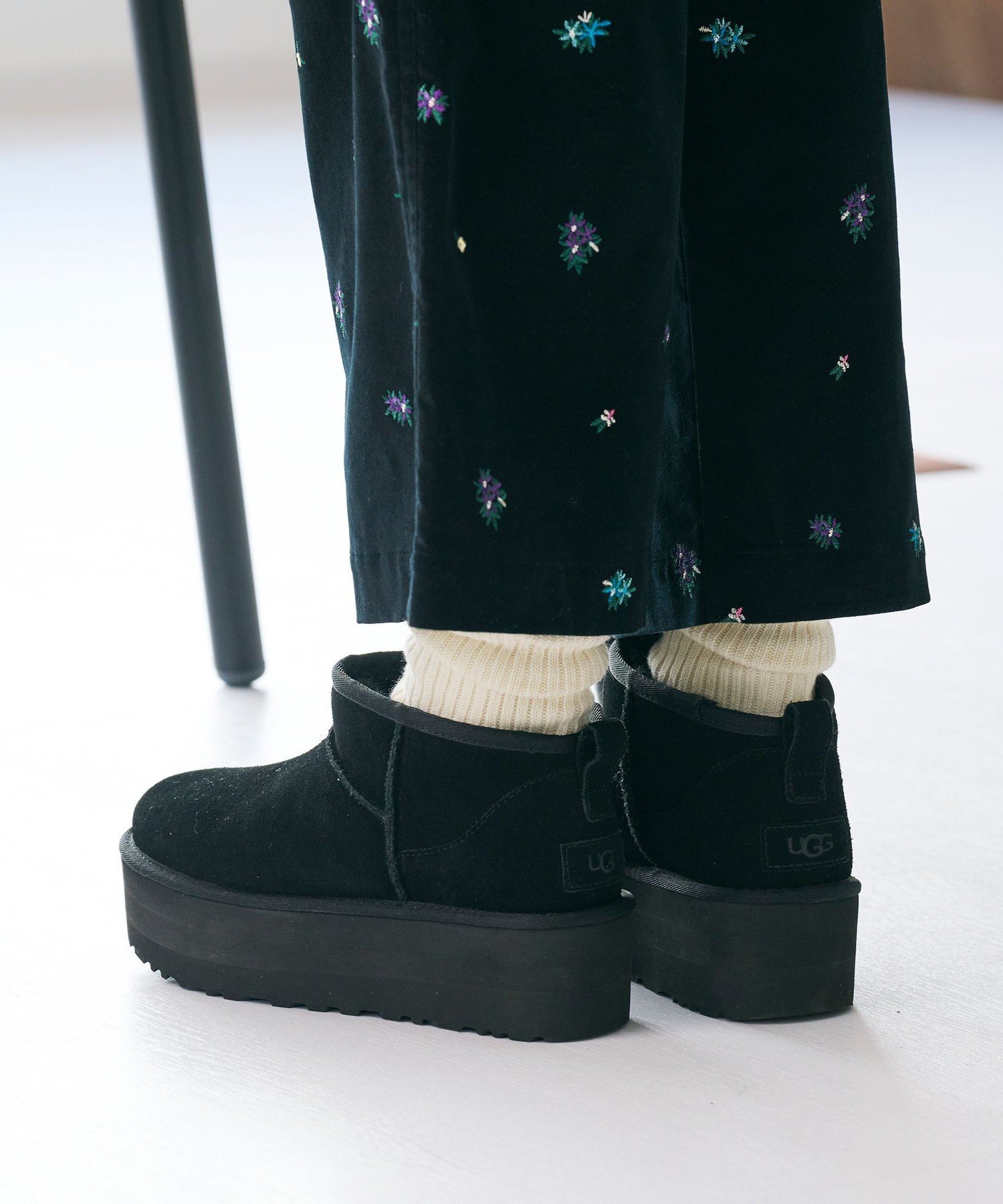 UGG クラシック ウルトラミニ プラットフォーム 25cm ブラック UGG CLASSIC ULTRA MINI PLATFORM☆ウルトラ ミニ 厚底/送料込 (UGG