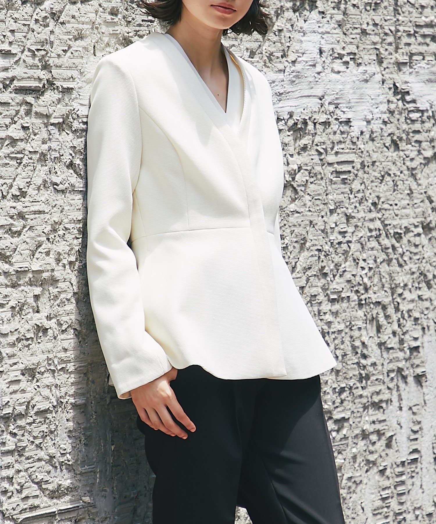 SMILE ORCHID｜Vネックペプラムジャケット&テーパードパンツ2点セット