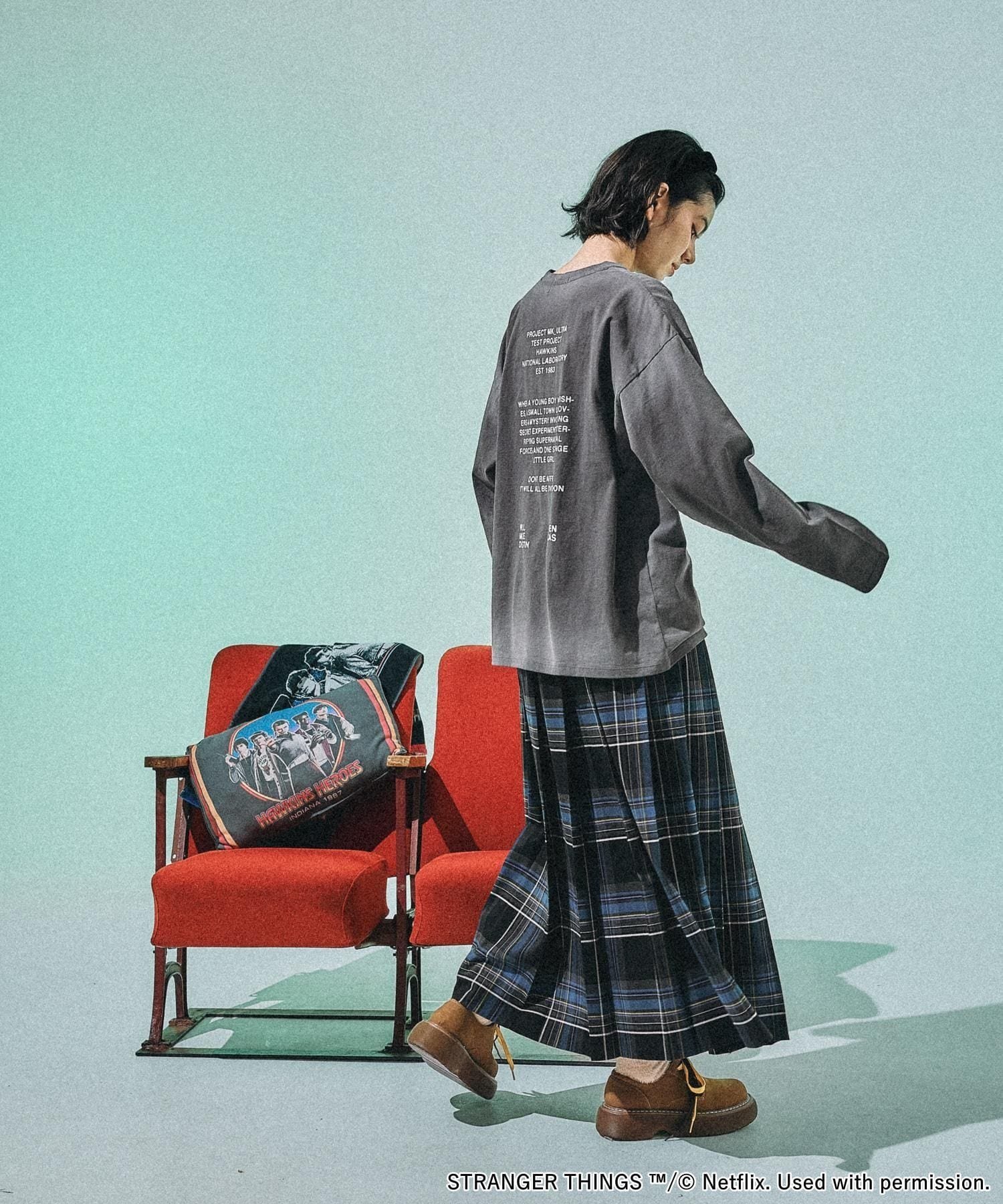 niko and ｜【STRANGER THINGS】コラボ スプレーアソートロングT