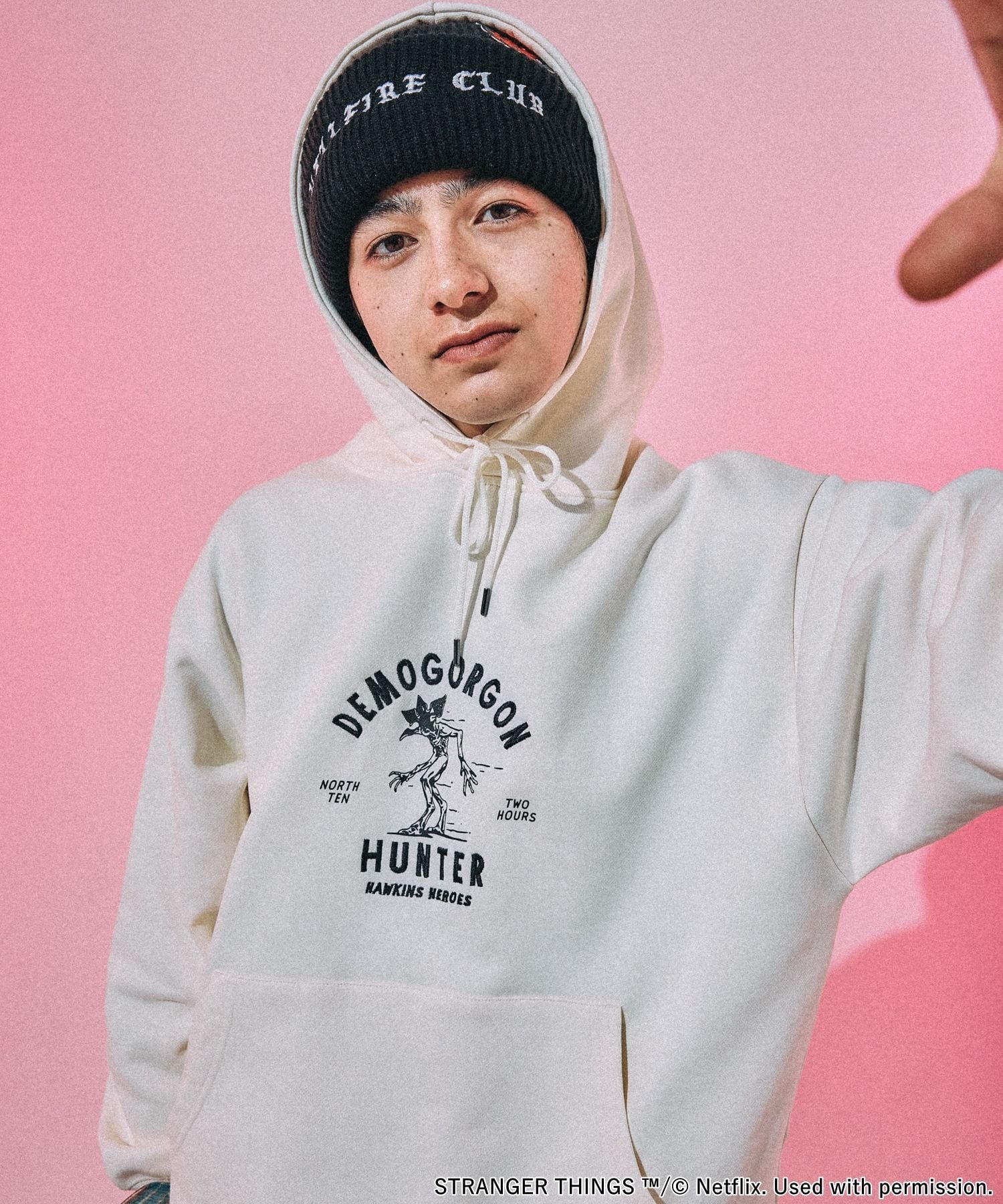 niko and ｜【STRANGER THINGS】コラボグラフィックパーカー