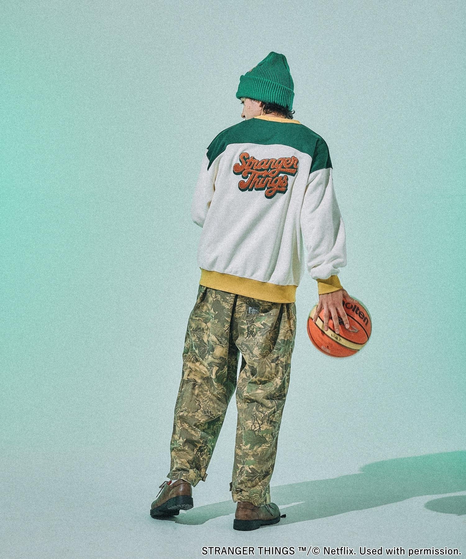 niko and ｜【STRANGER THINGS】コラボ配色スウェット | Rakuten