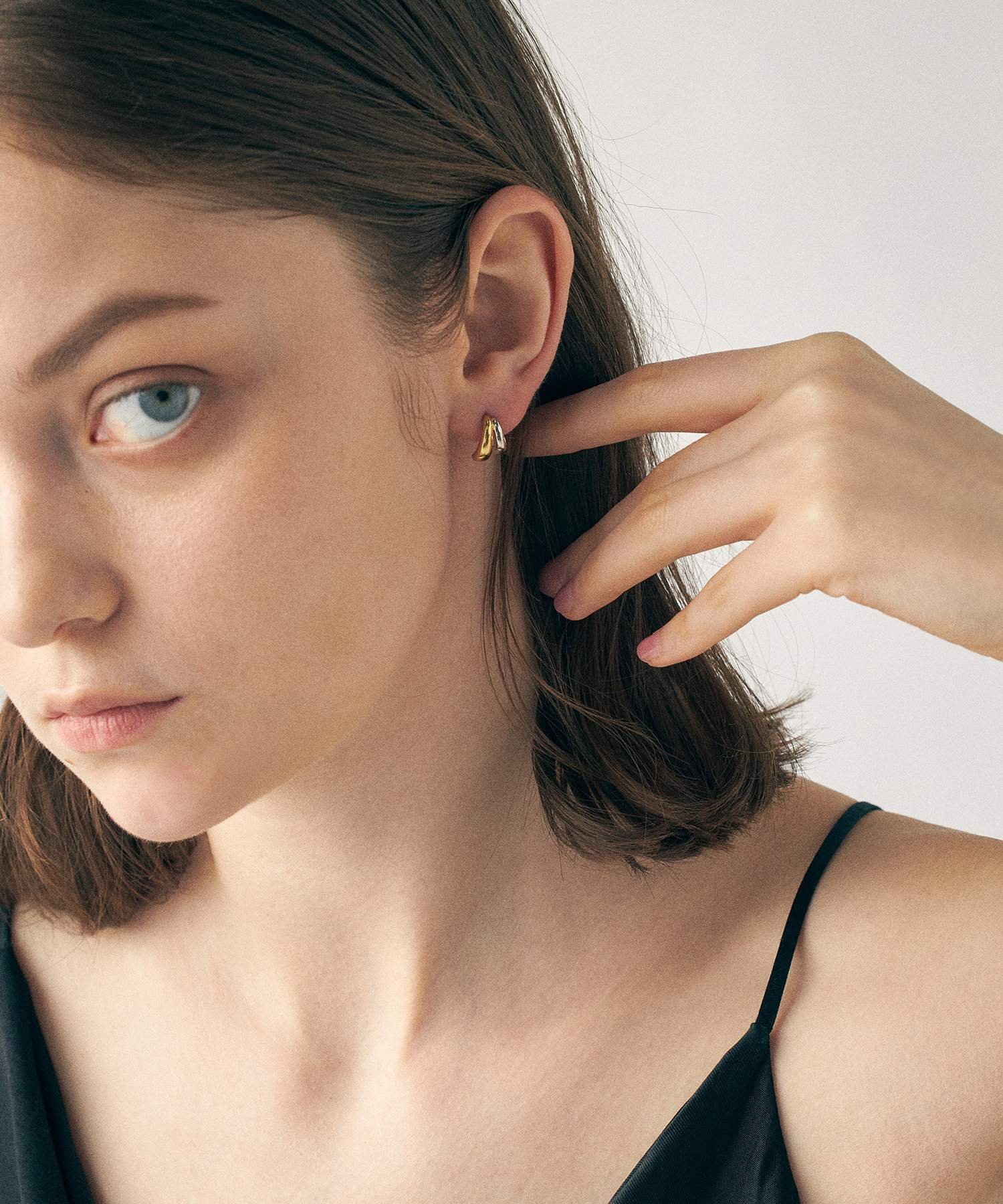 ete｜バイカラー ダブルライン ピアス | Rakuten Fashion(楽天