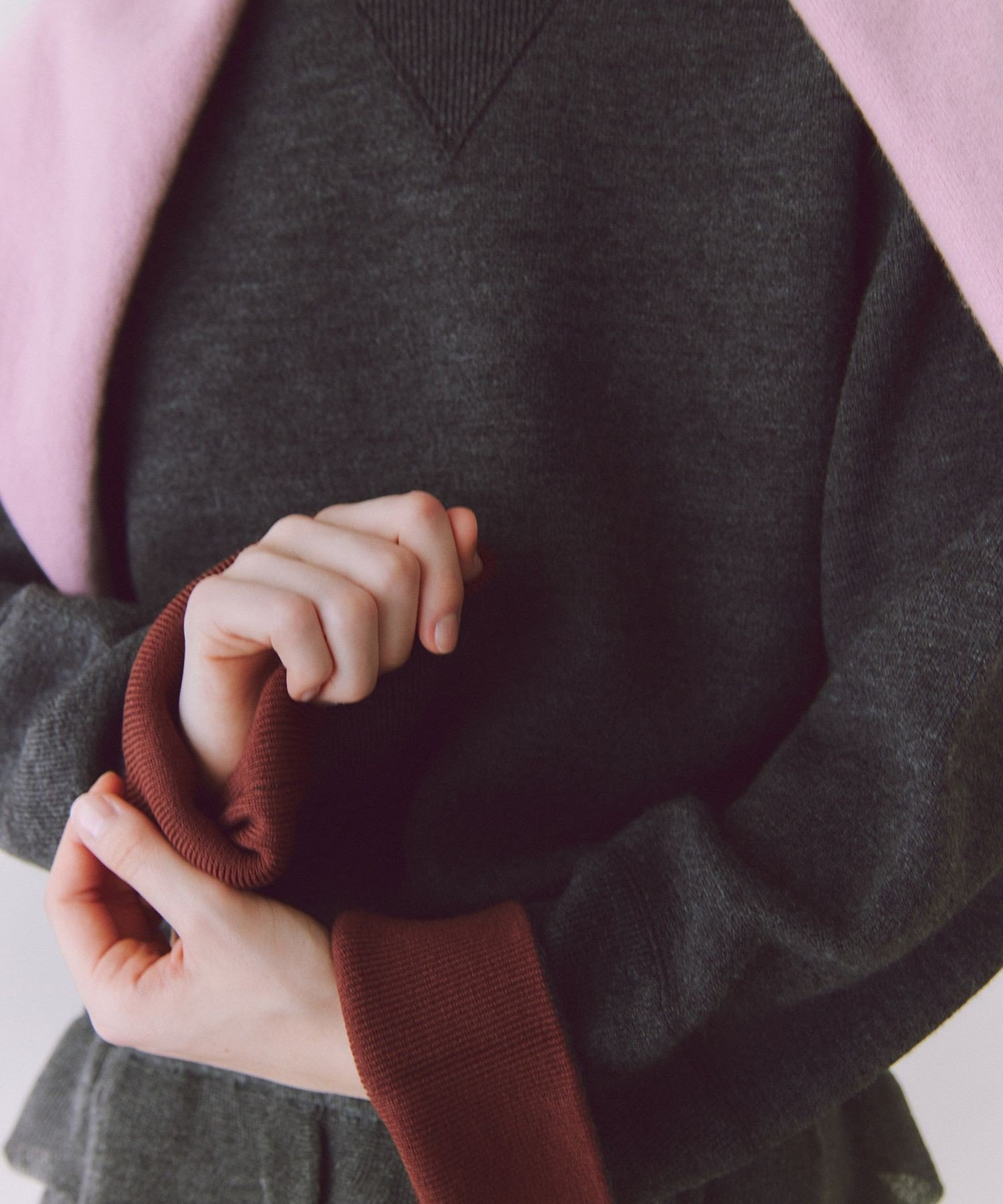 ADAM ET ROPE'｜バイカラーリバーシブルニットプルオーバー | Rakuten